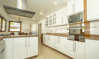 Av. Los Trapenses/Colegio Santiago College - Casa - Arriendo