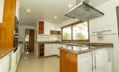 Av. Los Trapenses/Colegio Santiago College - Casa - Arriendo