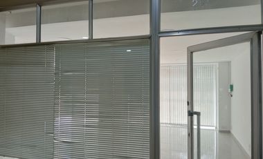 oficina en arriendo en centro. Cod A113229