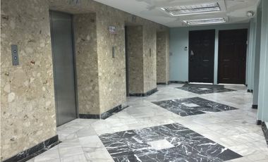 Amplia y lujosa oficina en la Torre BAC