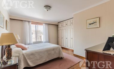 Cálida casa en Lomas de Zamora con diseño funcional y entorno privilegiado