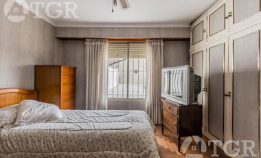 Cálida casa en Lomas de Zamora con diseño funcional y entorno privilegiado