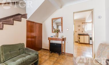 Cálida casa en Lomas de Zamora con diseño funcional y entorno privilegiado