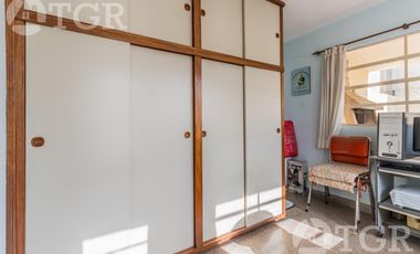 Cálida casa en Lomas de Zamora con diseño funcional y entorno privilegiado