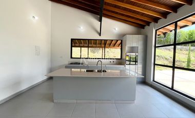 casa en arriendo en las antillas. Cod A776437