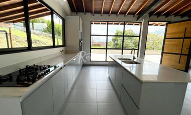 casa en arriendo en las antillas. Cod A776437