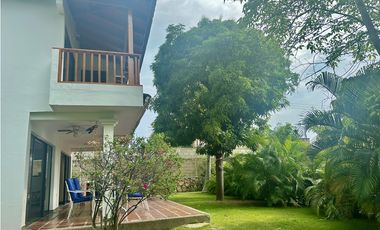 Venta de cabaña en conjunto frente de la playa, Don Jaca, Santa Marta