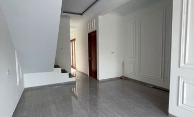 RUMAH MEWAH BARU 2 MENIT DARI RS.PKU KOTAGEDE