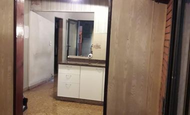 Venta Casa a Reciclar con Estupendo Lote 9,30 X 51 Lanus Este