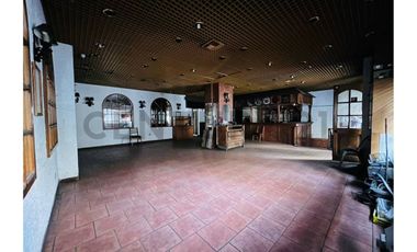 SE VENDE LOCAL CALLE HUÉRFANOS - SANTIAGO