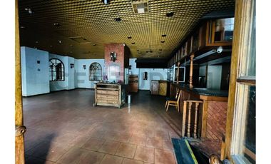 SE VENDE LOCAL CALLE HUÉRFANOS - SANTIAGO