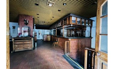 SE VENDE LOCAL CALLE HUÉRFANOS - SANTIAGO