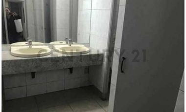 SE VENDE LOCAL CALLE HUÉRFANOS - SANTIAGO