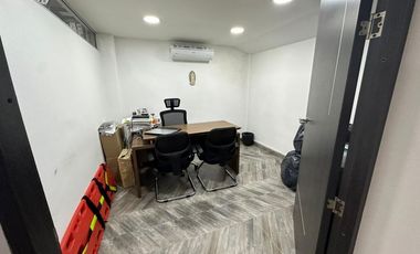 oficina en venta en centro comercial bolivar. Cod V2807