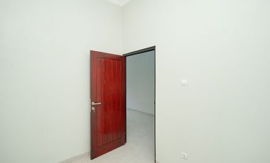 Rumah 1 Lt Strategis 15 Mnt ke Summarecon Mall Bekasi Bisa KPR J-33934