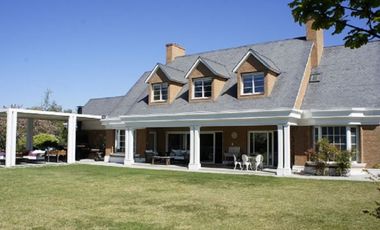 Casa en venta en Colina
