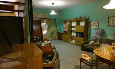 Lote de 8.66 x 34.06 mts. Apto para reciclar o construir