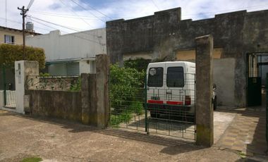 Lote de 8.66 x 34.06 mts. Apto para reciclar o construir