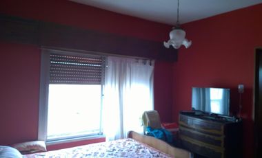 Lote de 8.66 x 34.06 mts. Apto para reciclar o construir