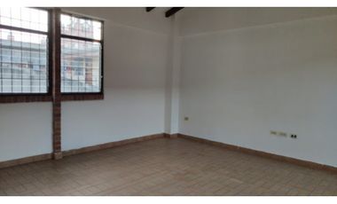 ALQUILA LOCAL COMERCIAL CALLE 5 BUGA