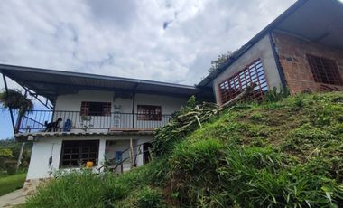 finca en venta en via cerritos. Cod V17093