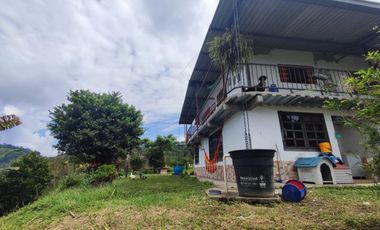 finca en venta en via cerritos. Cod V17093