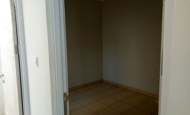 DISEWAKAN !! Rumah Bagus Minimalis di Calista Karawang , Bisa Nego
