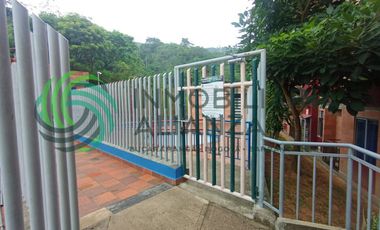 apartamento en arriendo en bosques de san sebastian. Cod A14636