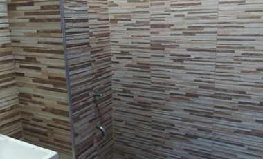 Vendo casa en dos plantas U$S 22.500 y cuotas.