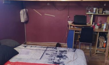 Vendo casa en dos plantas U$S 22.500 y cuotas.