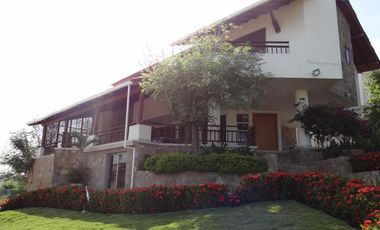 casa campestre en venta en el santuario. Cod V13399