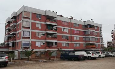 Venta de amplio departamento en 1er. piso, Arica