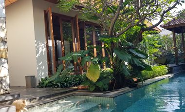 Luxurious house @ Mayjend sungkono, surabaya barat