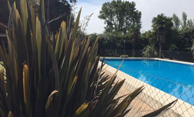 VENTA!!! HERMOSA CASA EN B° VINELLI - LOTE 2718 M2