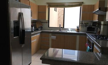 Vendo casa remodelada en Ciudad Celeste ¡Excelente ubicación! (J Luna)