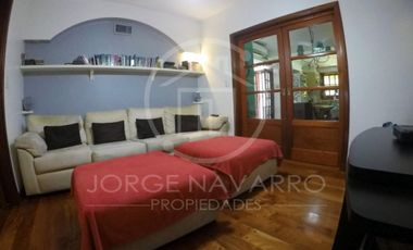 Importante Chalet de 5 Ambientes - Pozos 4400 - Villa Ballester - San Martín