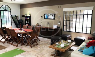 Importante Chalet de 5 Ambientes - Pozos 4400 - Villa Ballester - San Martín