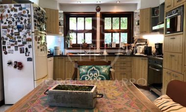 Importante Chalet de 5 Ambientes - Pozos 4400 - Villa Ballester - San Martín