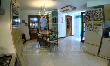 Importante Chalet de 5 Ambientes - Pozos 4400 - Villa Ballester - San Martín