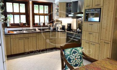 Importante Chalet de 5 Ambientes - Pozos 4400 - Villa Ballester - San Martín