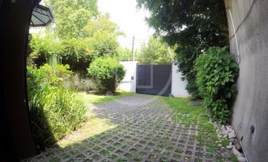 Importante Chalet de 5 Ambientes - Pozos 4400 - Villa Ballester - San Martín