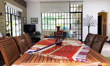 Importante Chalet de 5 Ambientes - Pozos 4400 - Villa Ballester - San Martín