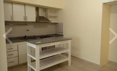 Excelente  departamento  de 2 ambientes con cochera.
