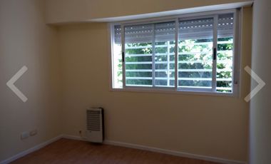 Excelente  departamento  de 2 ambientes con cochera.