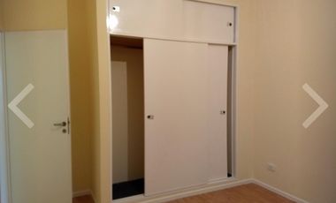 Excelente  departamento  de 2 ambientes con cochera.
