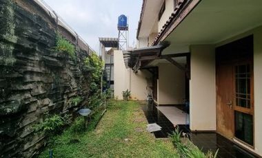 DIJUAL RUMAH di Jl HAJI SAIDI / CIPETE, JAKSEL