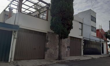 RENTA CASA DUPLEX EN VILLA ENCANTADA