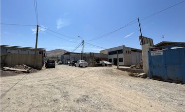 Se vende Lote industrial 938m2 galpón bodega 450m2
