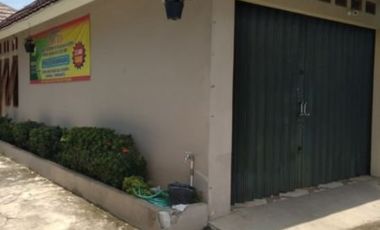 Dijual rumah luas tanah 550 meter2 strategis pinggir jalan provinsi ( Jl. Raya Campaka) Purwakarta