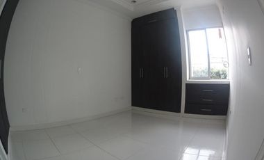 casa en venta en av. libertadores, parques residenciales b. Cod V22871